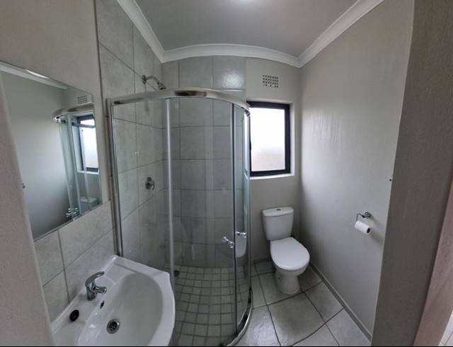 3 BEDROOM TOWNHOUSE FOR SALE IN KENLEAF